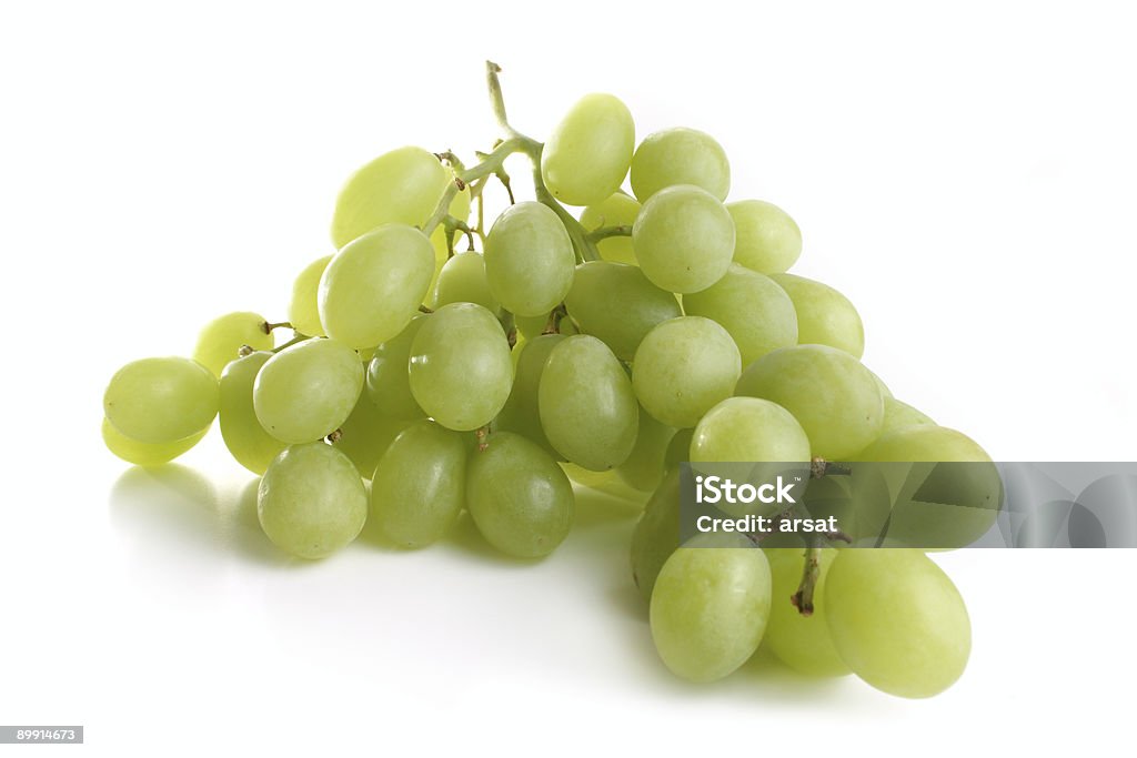 Racimo de uvas verde - Foto de stock de Agricultura libre de derechos