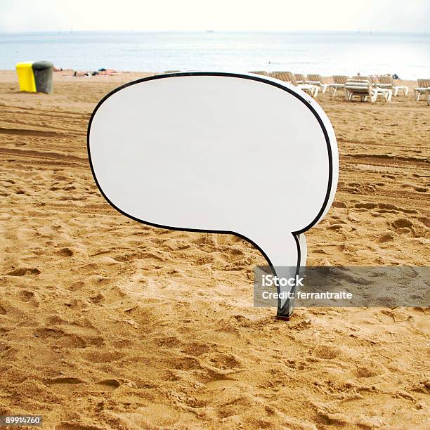 Pensieri - Fotografie stock e altre immagini di Assenza - Assenza, Humour, Spiaggia