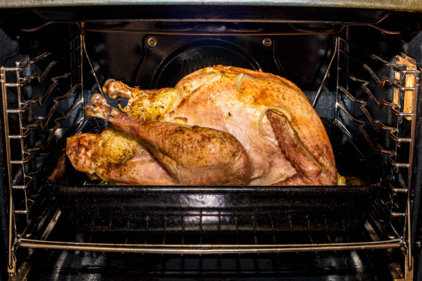 istock Turkey in the oven 899148814