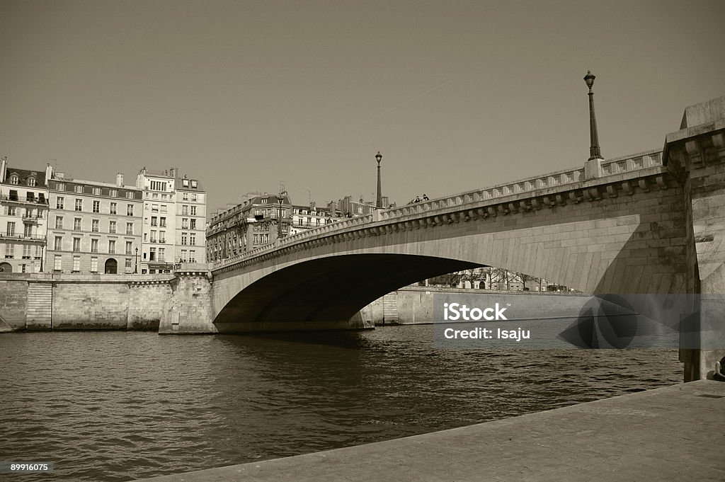 Ponte sobre o Rio Sena, Paris. - Royalty-free Antigo Foto de stock