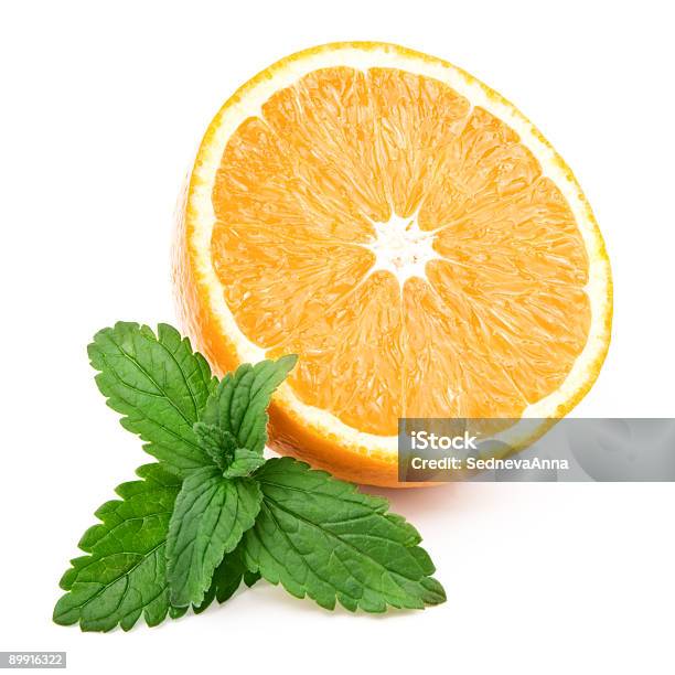 Pomarańczowy I Świeża Mięta - zdjęcia stockowe i więcej obrazów Bez ludzi - Bez ludzi, Biały, Fotografika