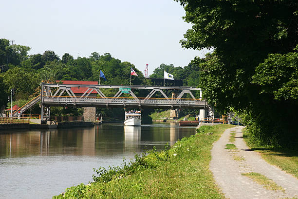 Drawbridge along the Erie Canal  erie canal stock pictures, royalty-free photos & images