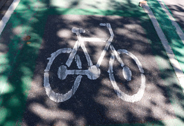 istock Bike path in the park 899172824