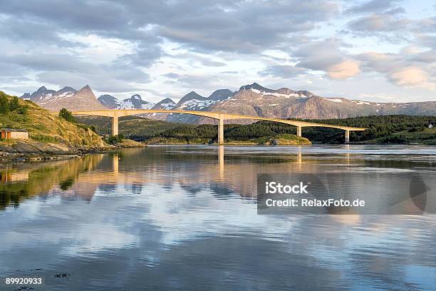 Photo libre de droit de Saltstraumen Bridge En Norvège banque d'images et plus d'images libres de droit de Pont - Pont, Bleu, Béton