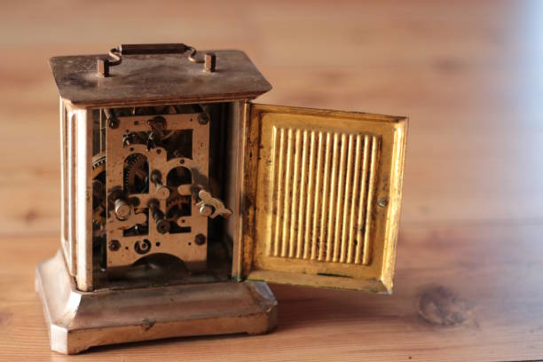 istock Old clock with gear mechanism 899211710