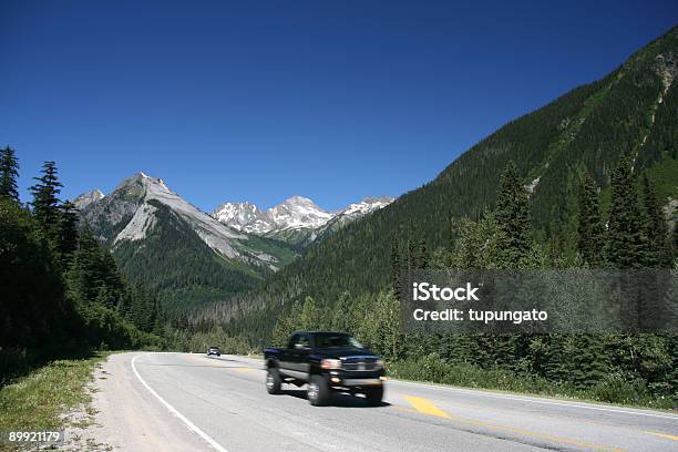 Estrada Transcanadá - Fotografias de stock e mais imagens de Pick-up - Pick-up, Estrada, Colúmbia Britânica