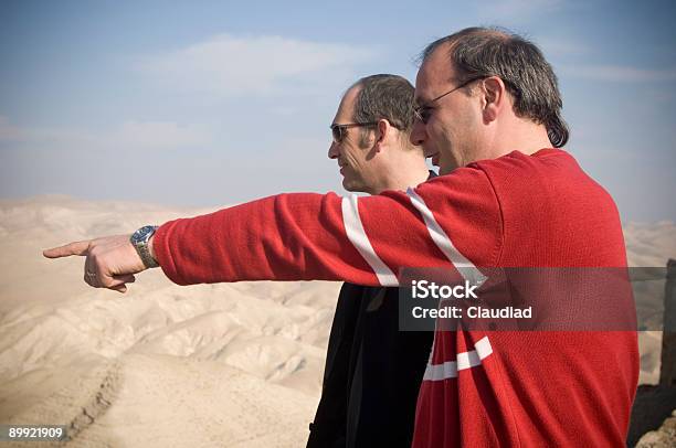 Два Друзей — стоковые фотографии и другие картинки Judean Desert - Judean Desert, Близость, Взаимосвязь