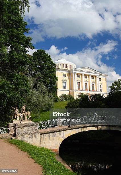 Pałac W Pawłowsk Park - zdjęcia stockowe i więcej obrazów Architektura - Architektura, Bez ludzi, Budowla mieszkaniowa
