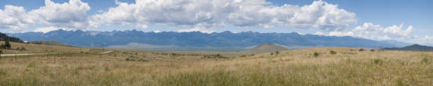 istock Blood of Christ Mountains - Panoramic 89923023