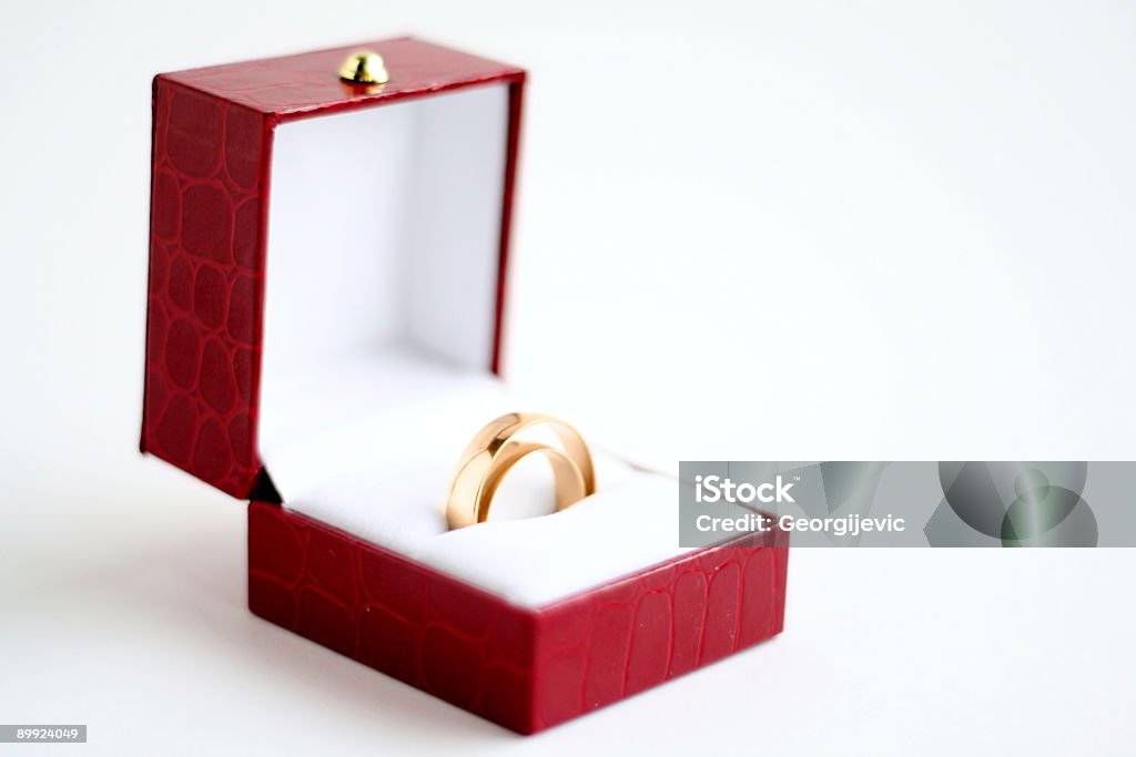 Dois anéis de casamento em jewelery - Foto de stock de Adulto royalty-free