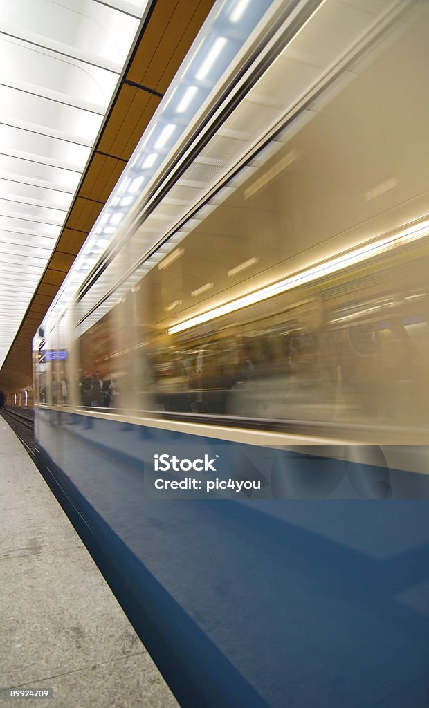 U-Bahn in Bewegungsunschärfe - Lizenzfrei München Stock-Foto