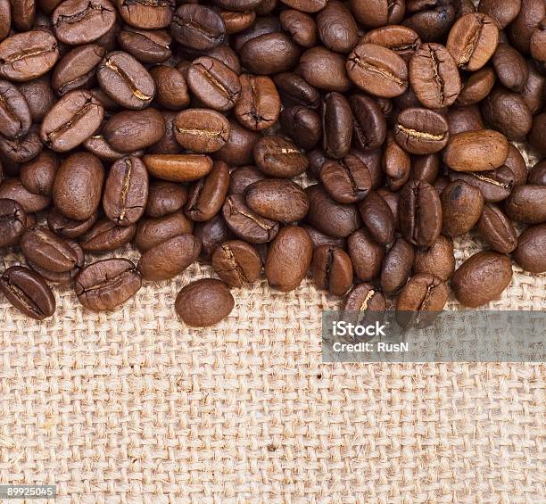 Foto de Café Em Lona e mais fotos de stock de Aniagem de Cânhamo - Aniagem de Cânhamo, Aromaterapia, Assado