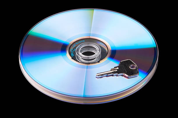 безопасности данных - cd dvd disk lock стоковые фото и изображения