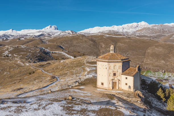istock Rocca Calascio (Italy) - Abruzzo region 899292230