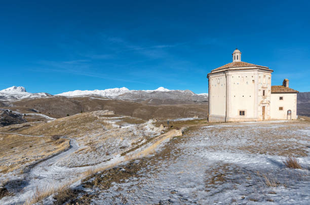 istock Rocca Calascio (Italy) - Abruzzo region 899292862