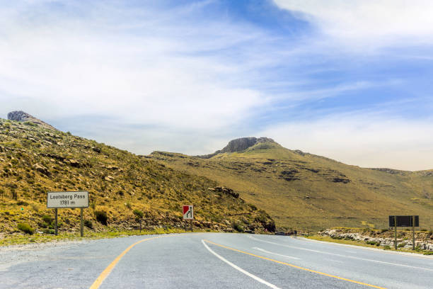 istock Lootsberg mountain pass, Eastern Cape, South Africa 899304614