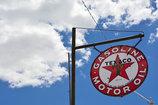 Oklahoma, Usa - July 20, 2017: Texaco Sign. Texaco, Inc. (\