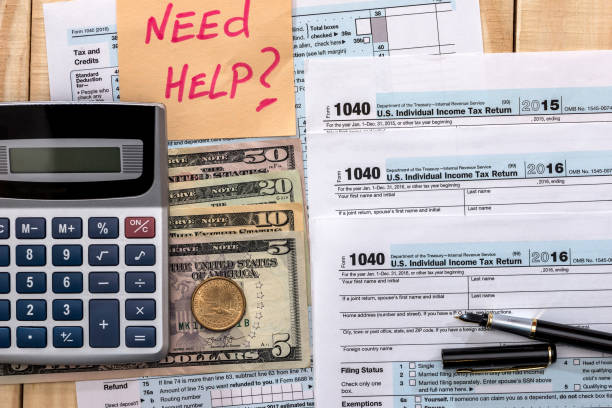 istock money calculation Form 1040 tax return 899334598