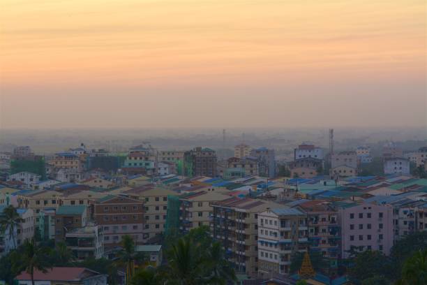 istock Cityscape Sunset in Yangon 899343188