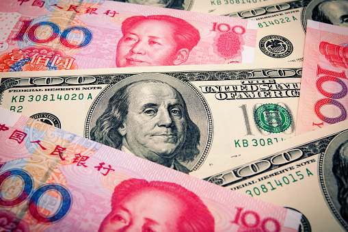 Fondo nota de Yuan Chino y el dólar de los E.E.U.U. photo