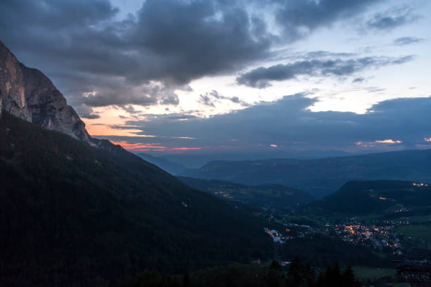 istock Schlern and Santnerspitzen 899388732