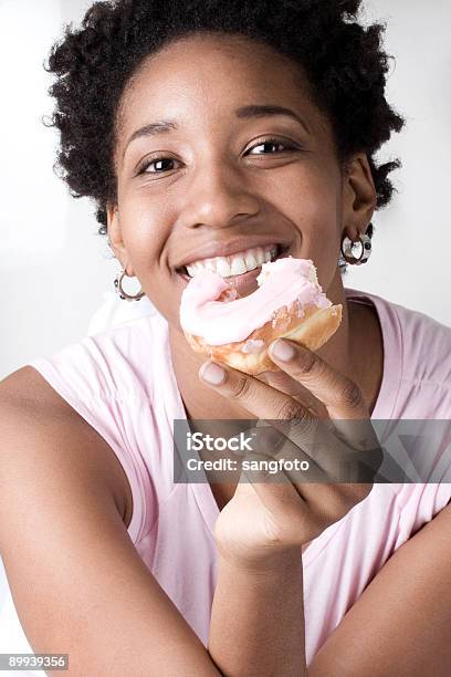 A Desfrutar Do Momento - Fotografias de stock e mais imagens de Adulto - Adulto, Açúcar, Coberto de Camada Lustrosa