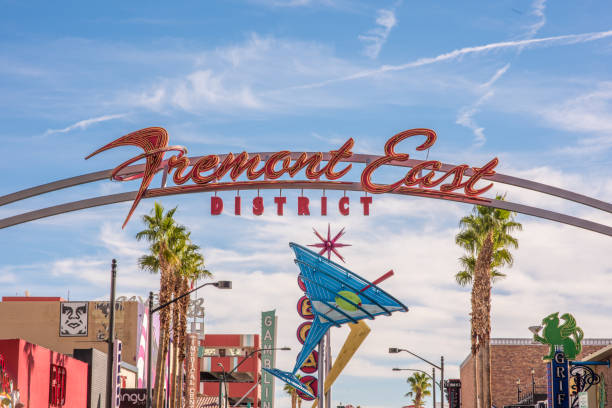 entrance to the fremont street district in las vegas - downtown las vegas fremont street experience nevada las vegas metropolitan area imagens e fotografias de stock