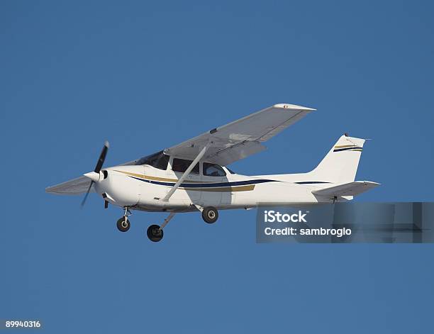 Prywatny Samolot Cywilnego Iv - zdjęcia stockowe i więcej obrazów Mały - Mały, Samolot, Szybować
