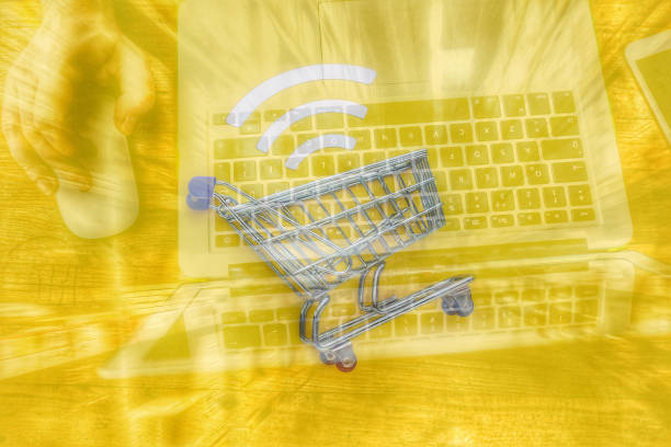 istock Shopping cart 899410466