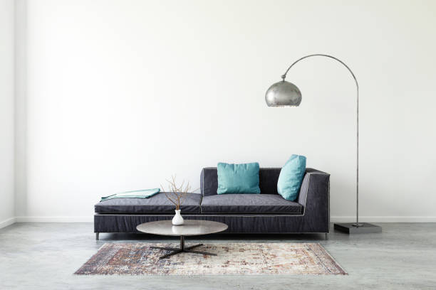 pastell farbigen sofa mit leeren wandschablone - cushion light bed bedroom stock-fotos und bilder