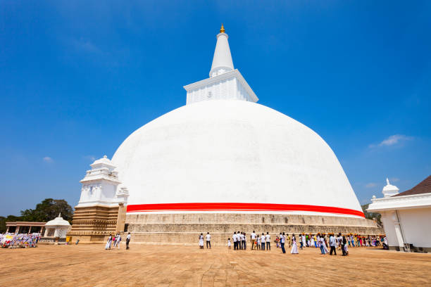 Ruwanwelisaya stupa in Anuradhapura, Sri Lanka The Ruwanwelisaya is a stupa in Anuradhapura, Sri Lanka. Ruwanwelisaya considered a marvel for its architecture and sacred to many Buddhists all over the world. anuradhapura stock pictures, royalty-free photos & images