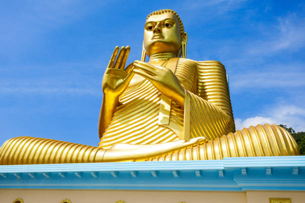 istock Golden Temple of Dambulla 899428640