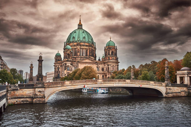 istock Berlin cathedral, Berliner Dom, suggestive winter atmosphere 899431802