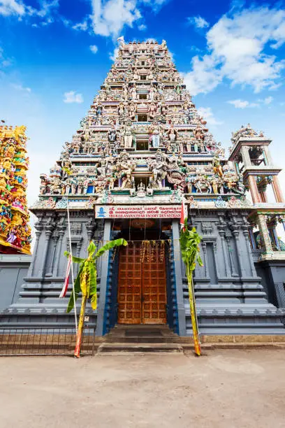 Sri Kaileswaram Temple or Sri Kailawasanathan Swami Devasthanam Kovil is a main hindu temple in Colombo, Sri Lanka