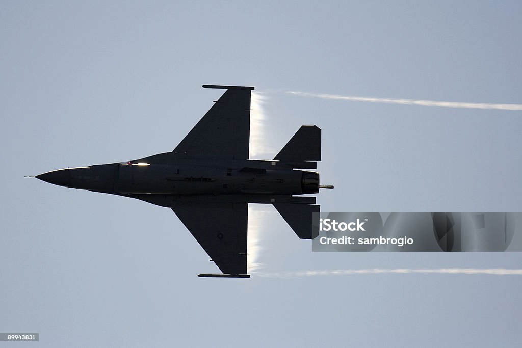 F - 16 Biegen Sie - Lizenzfrei Abfeuern Stock-Foto