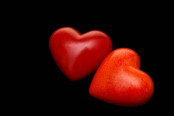 amoroso corações sobre preto - heart shape stone red ecard imagens e fotografias de stock