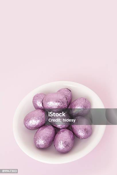 Decoratore Pasqua - Fotografie stock e altre immagini di Cibo - Cibo, Cioccolato, Composizione verticale