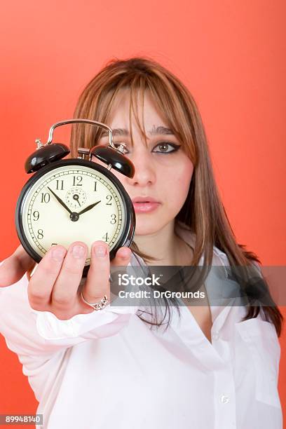 A O Tempo - Fotografias de stock e mais imagens de Adulto - Adulto, De aparência caucasiana, Dependência