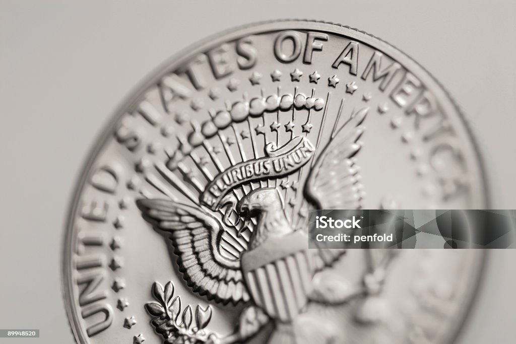 US dólares detalle mitad - Foto de stock de Moneda libre de derechos