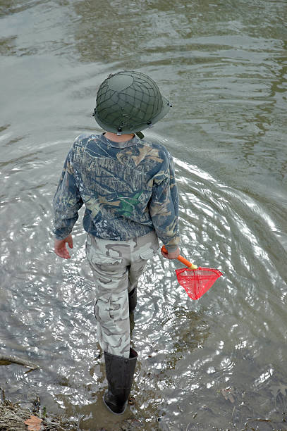 istock Portrait of a Frog Hunter 89949114