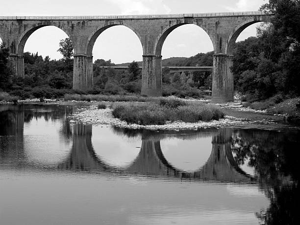 istock aqueduct in France 89950265