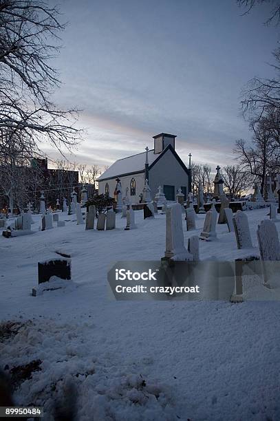 Halifax Cemitério À Noite - Fotografias de stock e mais imagens de Ao Ar Livre - Ao Ar Livre, Canadá, Cemitério