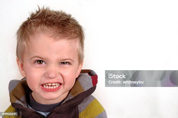 Ari Sonriendo Foto de stock y más banco de imágenes de 2-3 años - 2-3 años, Aislado, Azul