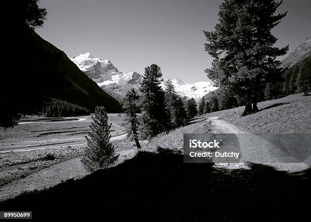 Montanhas Sella Suíça - Fotografias de stock e mais imagens de Alpes Europeus - Alpes Europeus, Alpes suíços, Alterações climáticas