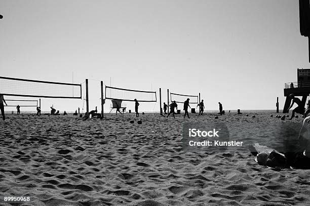 Voleibol Foto de stock y más banco de imágenes de Arena - Arena, Blanco - Color, Color - Tipo de imagen