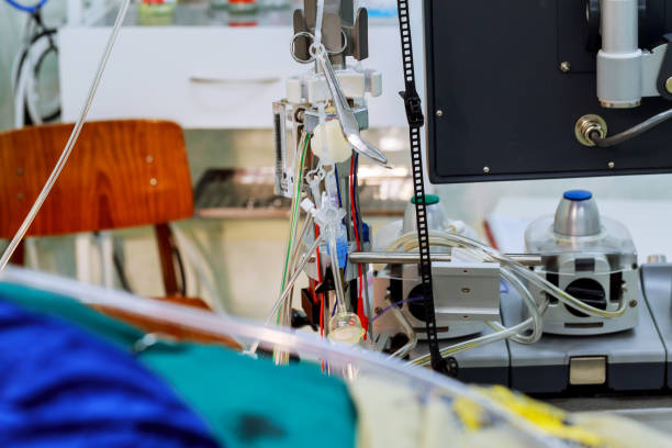 istock Operating room with surgical equipment 899514258