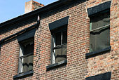 derelict-fenster.jpg?b=1&s=170x170&k=20&c=jvb0N6z3c40MZ5ejssQw9tadqPE8ClvSjgMrICHzf-4=