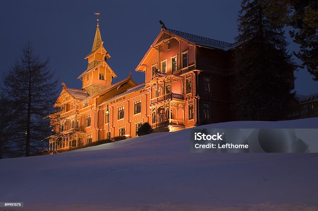 Tradicionais escandinavas Lodge-Nordic Arcitecture - Foto de stock de Arquitetura royalty-free