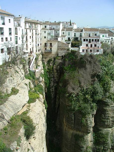 istock The Dramatic Cliffs and Residences in Ronda 89952529
