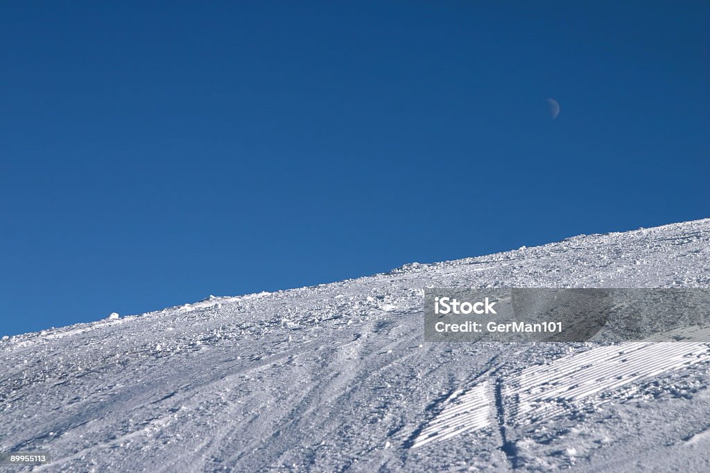 HABITACIÓN Pure pendiente - Foto de stock de Actividad después de esquiar libre de derechos